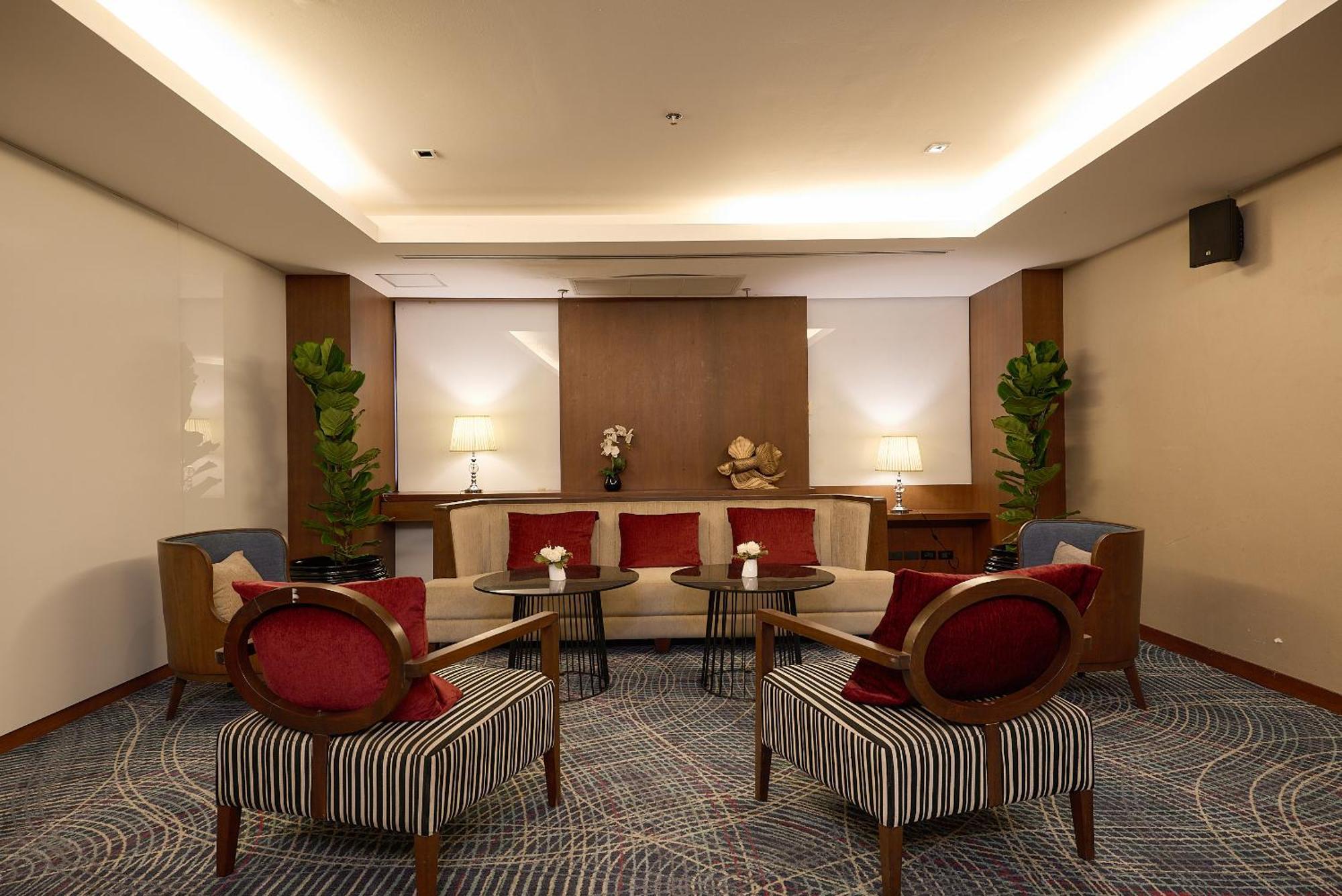 טראנג Rua Rasada Hotel - The Ideal Venue For Meetings & Events מראה חיצוני תמונה