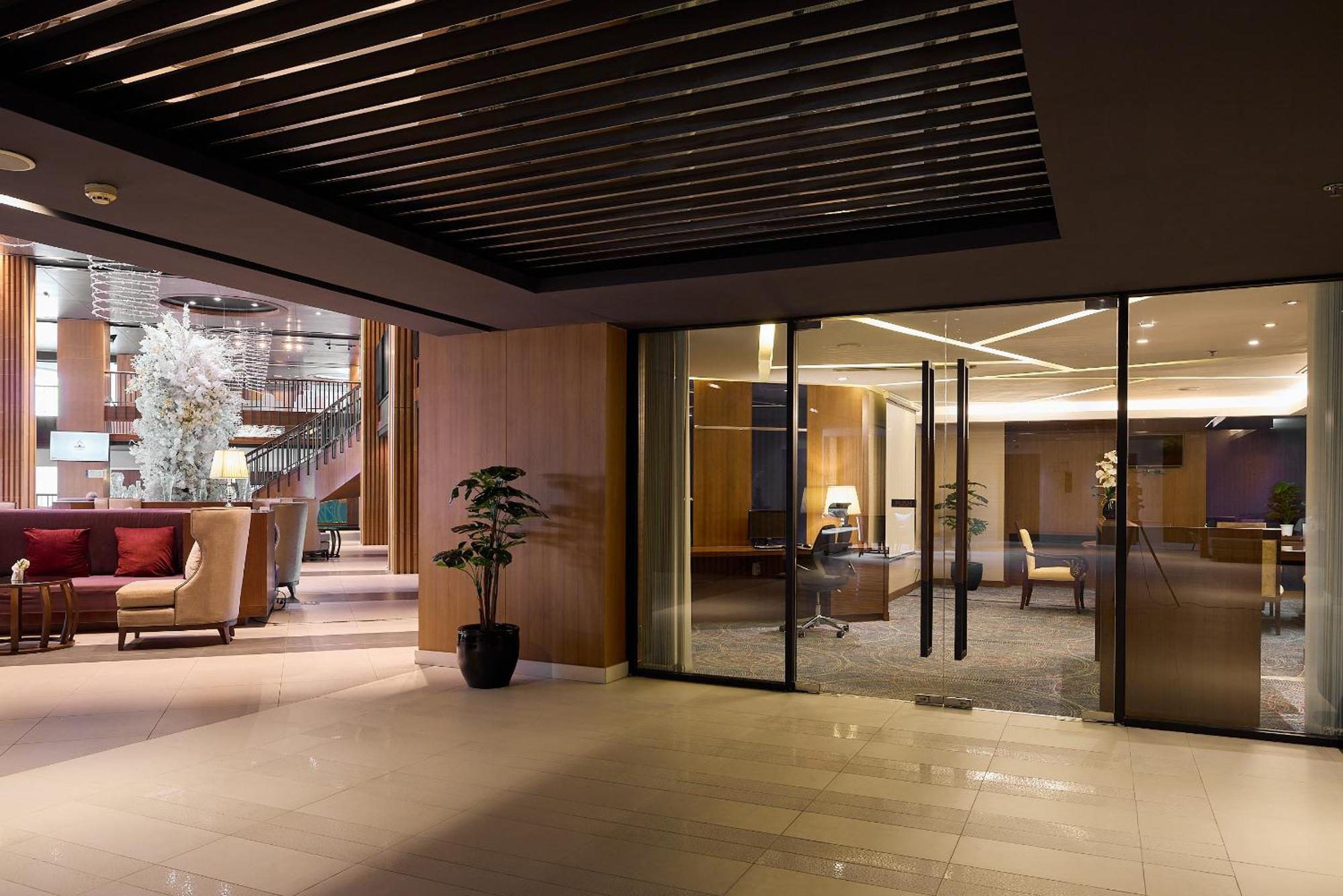 טראנג Rua Rasada Hotel - The Ideal Venue For Meetings & Events מראה חיצוני תמונה